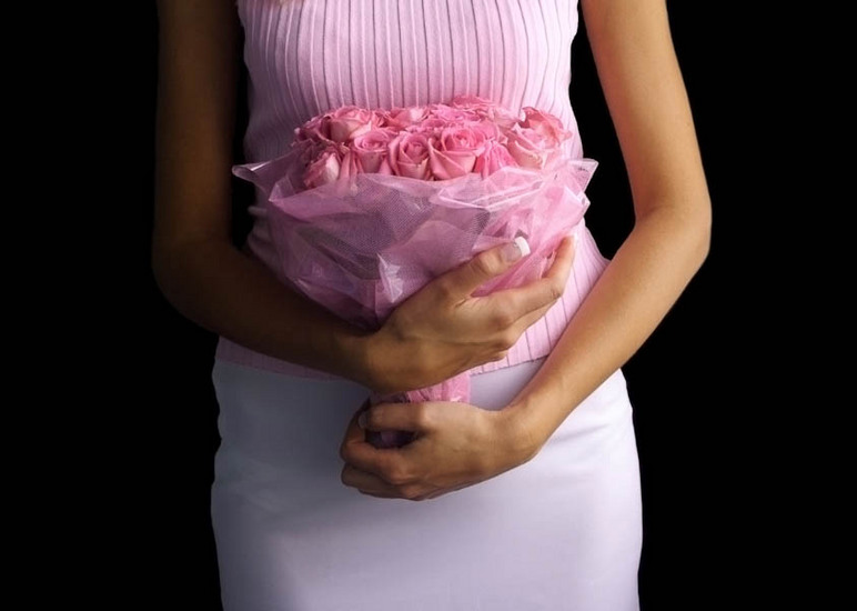  : WEDDING : design :: PARIS